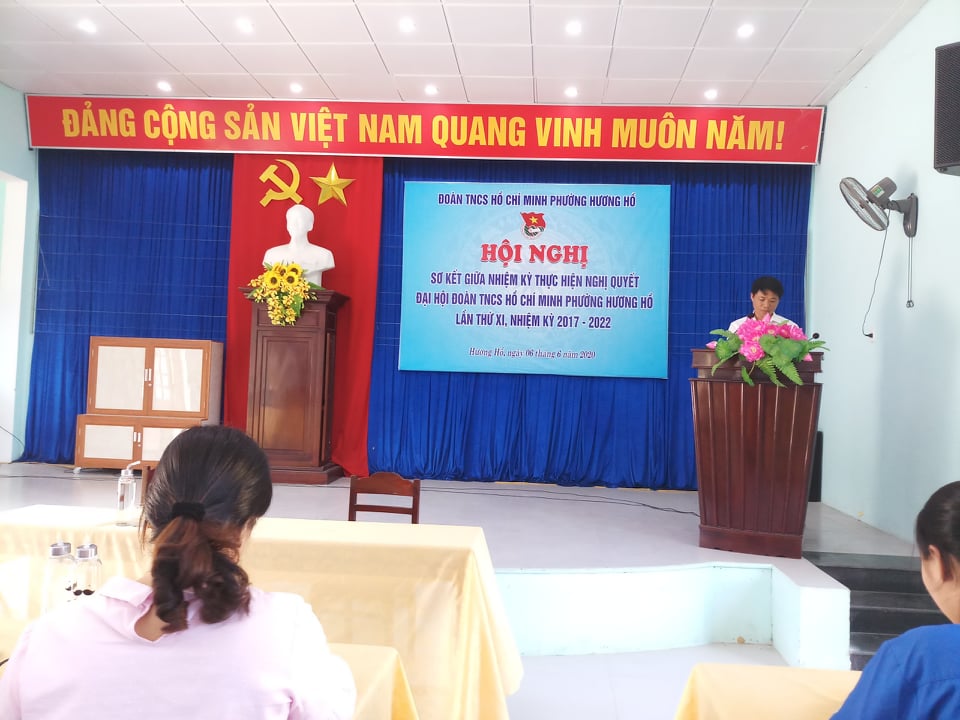 Đồng chí Lâm Văn Long- Phó Bí thư Đảng ủy phường phát biểu chỉ đạo tại Hội nghị